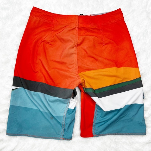 Reef Multicolor Color Block 11” Board Shorts Size 32 - Picture 2 of 14